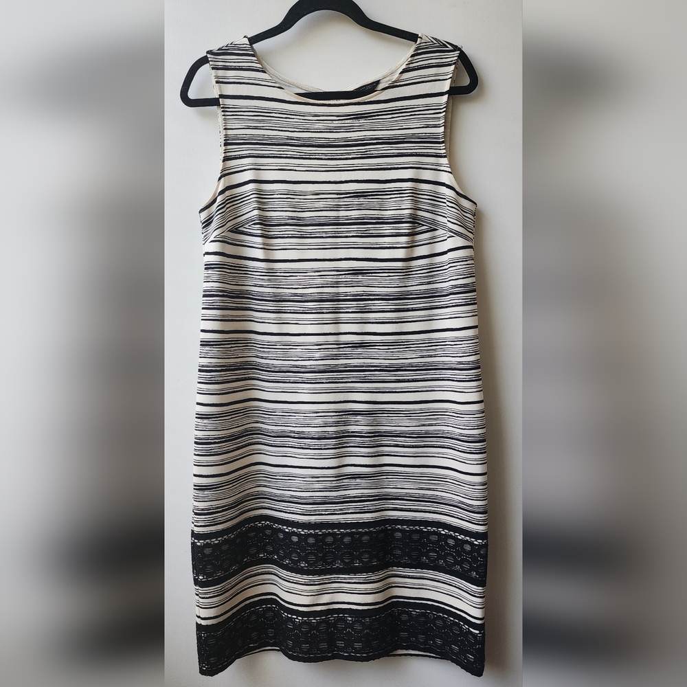 Ann Taylor Striped Shift Black & White Sleeveless Dress Stretchy sz 6 Lace Scoop - Picture 2 of 7